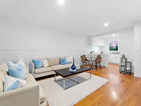 3/5 Braemar Road, Castor Bay