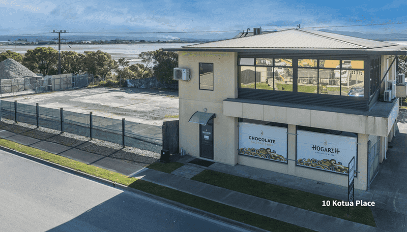 8 & 10 Kotua Place, Stoke