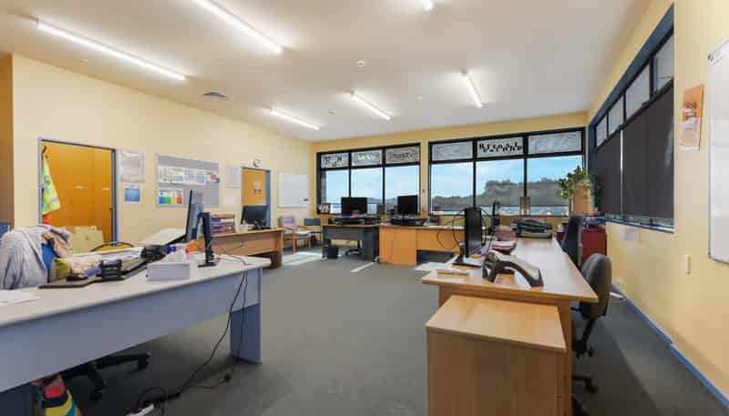 8 & 10 Kotua Place, Stoke