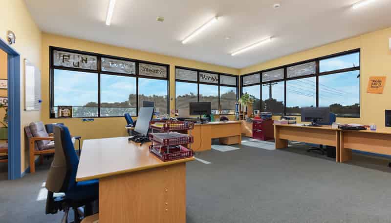 8 & 10 Kotua Place, Stoke