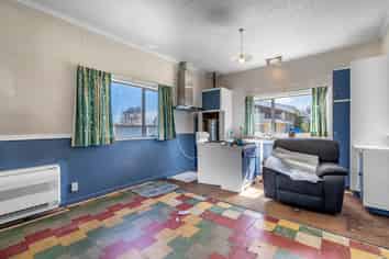 130 Lamond Street East, Hargest