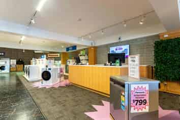 Nelson LFR – Retail, Medical or Showroom