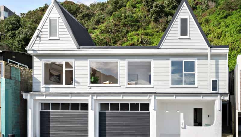 30 Owhiro Bay Parade, Owhiro Bay