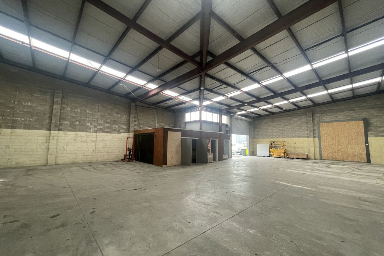 High Stud & Affordable Unit | AVAILABLE NOW - Vista 5