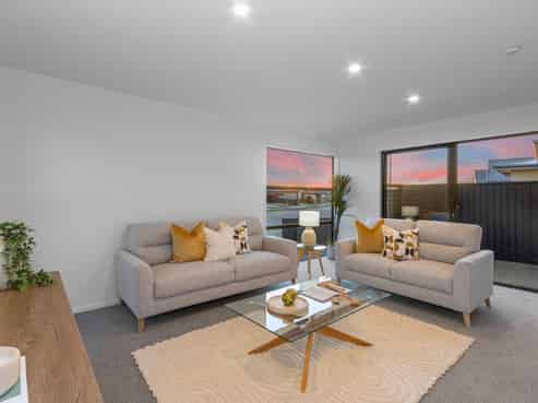 61 Whitehorn Drive, Lincoln