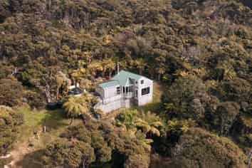 66 Leask Bay Road, Stewart Island