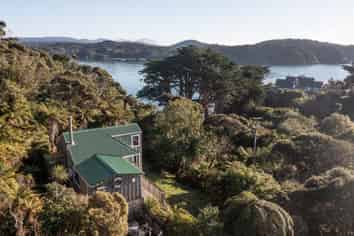 66 Leask Bay Road, Stewart Island