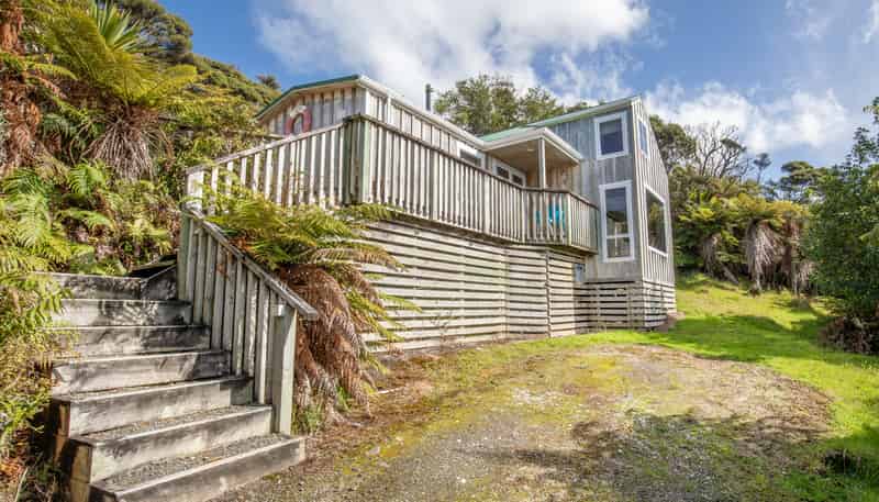 66 Leask Bay Road, Stewart Island