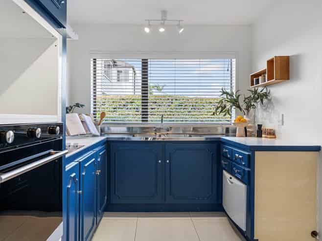 2/84 Maskell Street, Saint Heliers