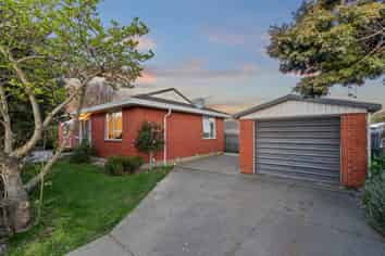 2/5 Rutherford Street, Woolston