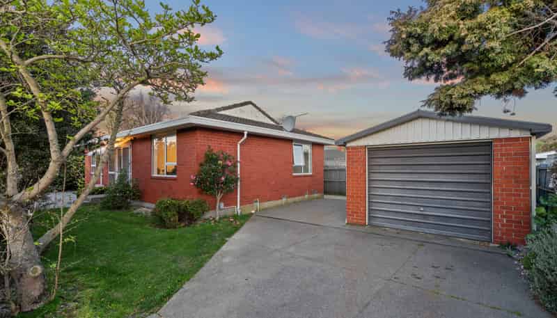 2/5 Rutherford Street, Woolston
