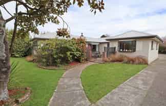 15 Eden Crescent, Glengarry