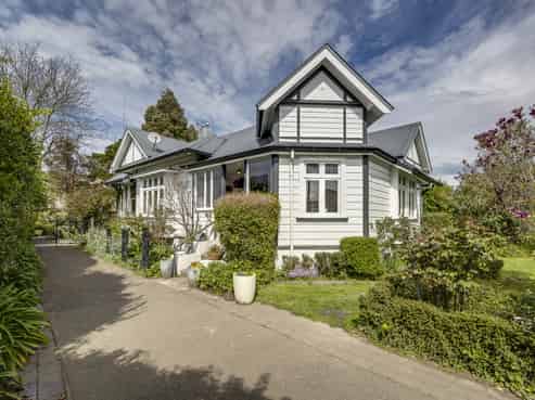 506 Market Street South, Hastings