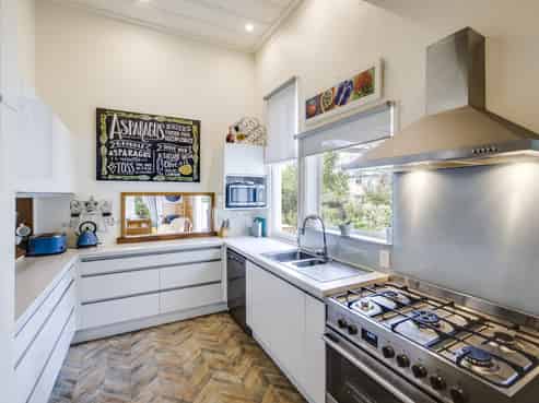 506 Market Street South, Hastings