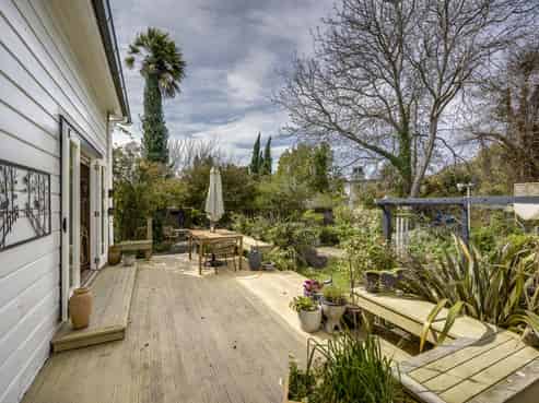 506 Market Street South, Hastings