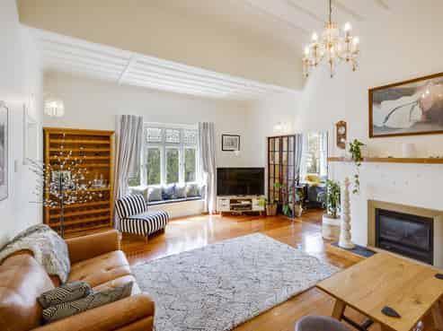 506 Market Street South, Hastings