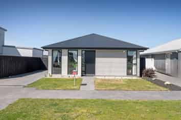 7 Carrs Road, Halswell