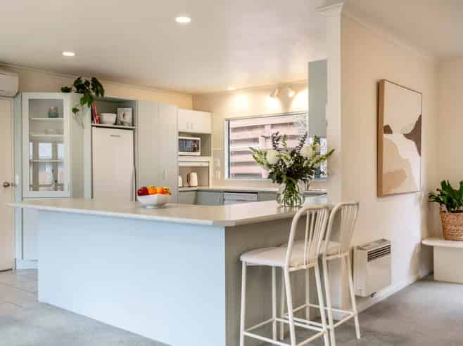 2/6 Wairere Road, Torbay