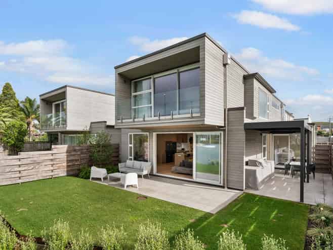 24F Riverview Road, Panmure