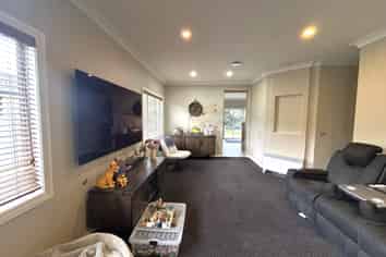 7 Delta Mews Place, Clive