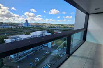 1107A/8 Lakewood Court, Manukau