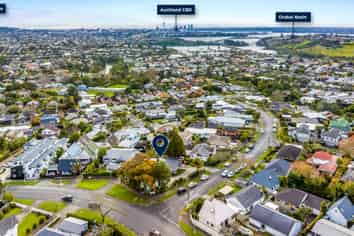 2 Blackett Crescent, Meadowbank