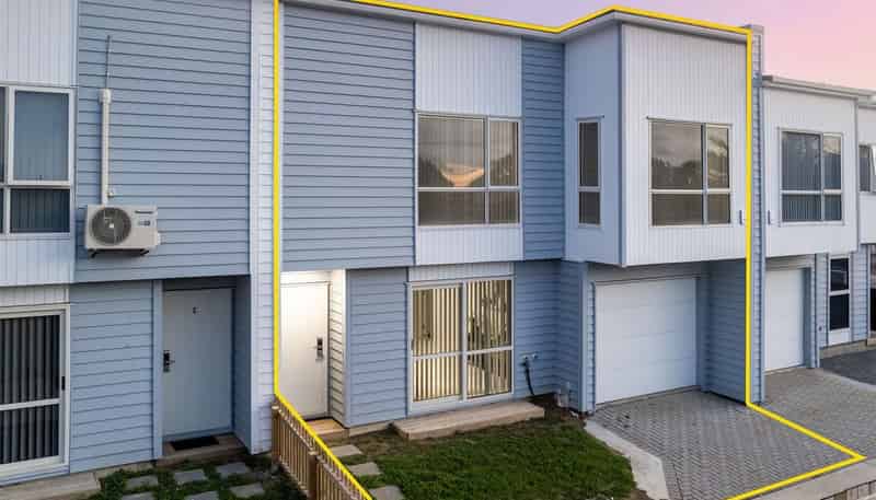 2/167 Russell Road, Manurewa