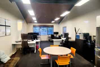 Office with Marina Views | 50 m2