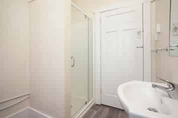 1/1228 Great North Road, Point Chevalier