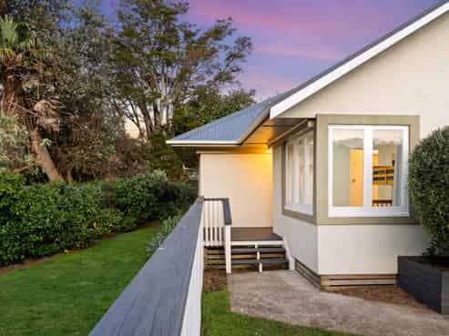 16A Waterton Place, Avondale