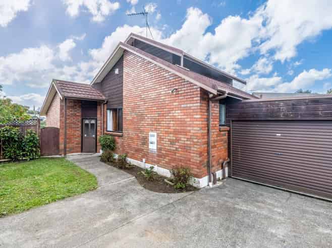 2/10 Dayspring Way, Pakuranga