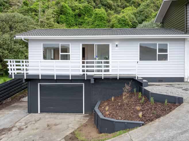 22 Fyvie Avenue, Tawa