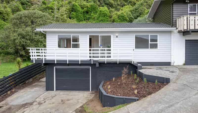 22 Fyvie Avenue, Tawa