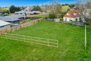 16 Cleaver Street, Woodend