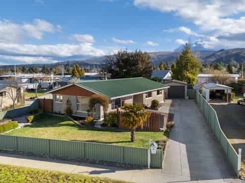 77 Fache Street, Clyde