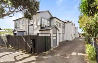 34A  Waddell Avenue, Point England