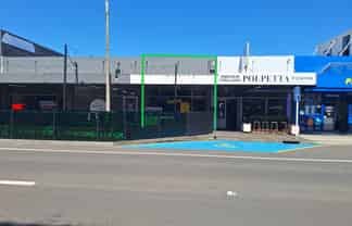 Retail site on Devon Street East