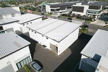 150M² Quality Industrial With Container Pad