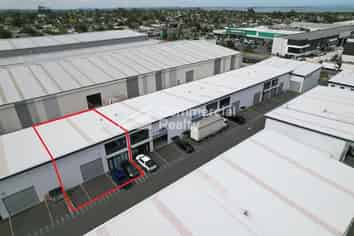 244M² Tild Slab Industrial, 40Ft Container Pad