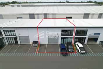 244M² Tild Slab Industrial, 40Ft Container Pad