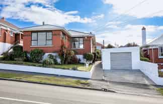 90 Middleton Road, Kew