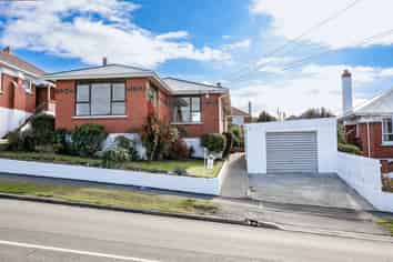 90 Middleton Road, Kew