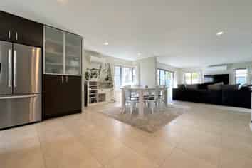 56 Ngahue Drive, Stonefields