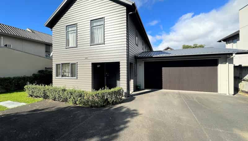 56 Ngahue Drive, Stonefields