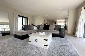 56 Ngahue Drive, Stonefields
