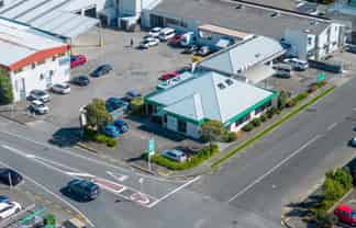 Prime Corner Commercial - Occupy or Lease