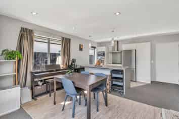 21 Hamill Road, HALSWELL