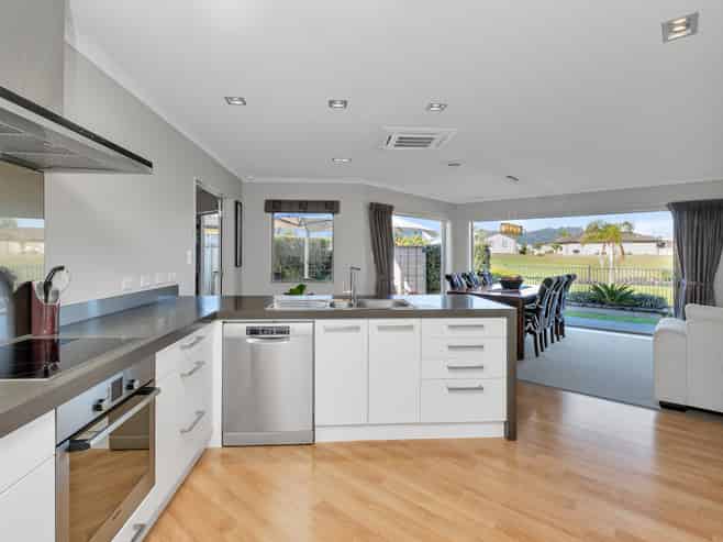 59 Barbados Way, One Tree Point