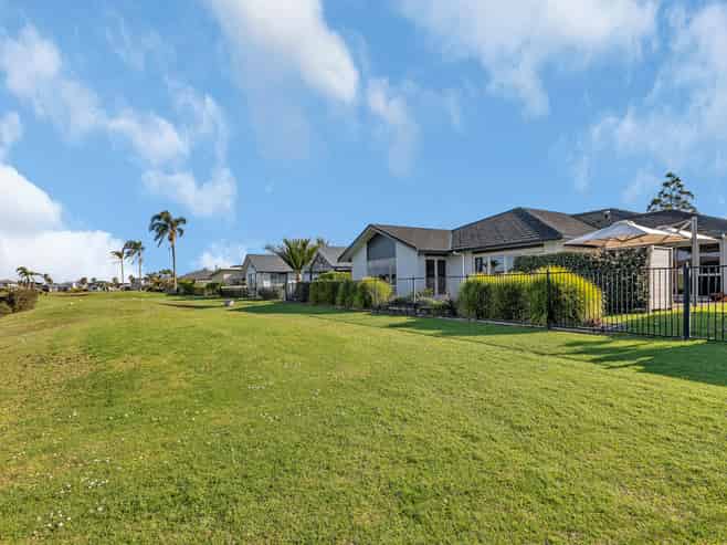 59 Barbados Way, One Tree Point