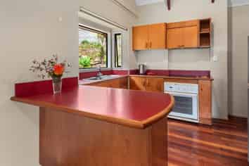 252 Gray Road, Kamo